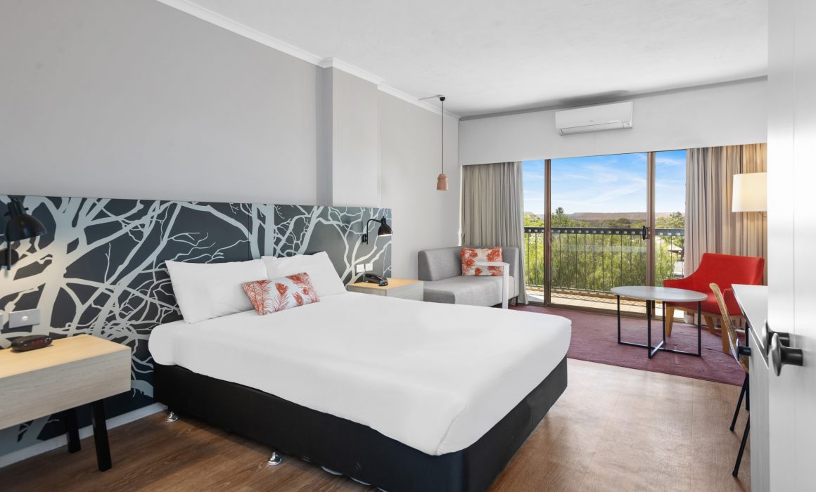 Deluxe King Room with balcony looking out over Kalgoorlie